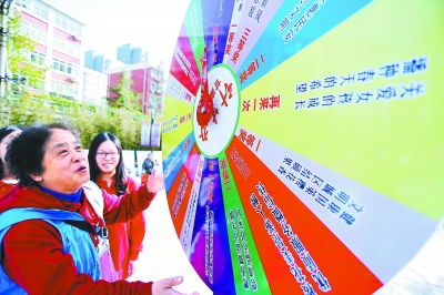 人口老龄化_2017昆明普及人口收入(2)