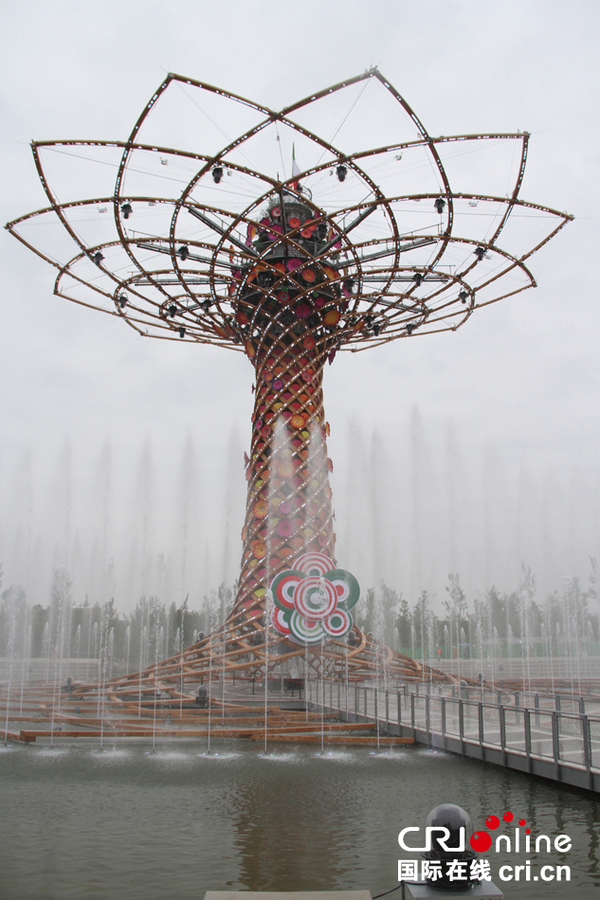 米兰世博会标志性建筑“生命之树”