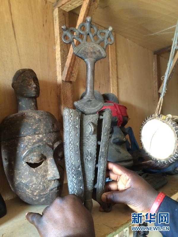 比夫拉共和国时期的铜剑（记者杨旸　摄）