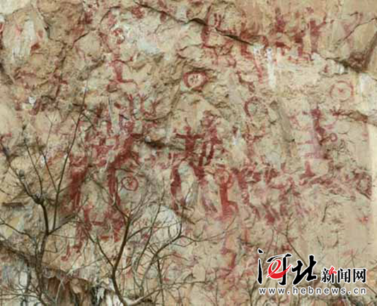民间传闻绘制这些岩画的涂料中含有某种动物的血液。