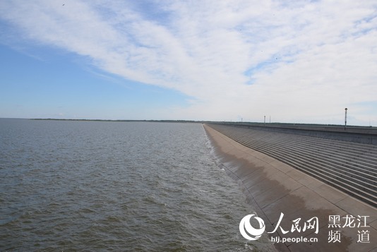 尼尔基水库。邹慧 摄