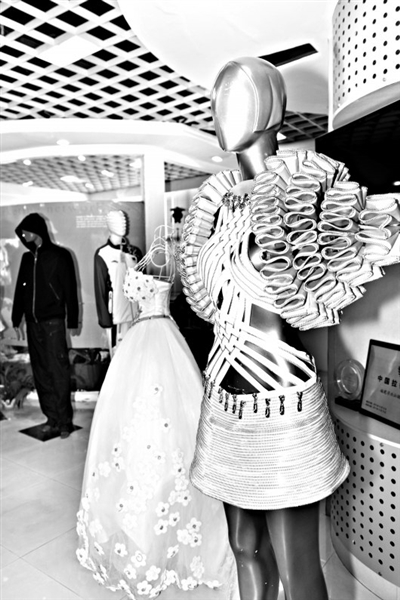 有压力的图片_宝宝有情绪了表情包_邢山虎有收入压力了