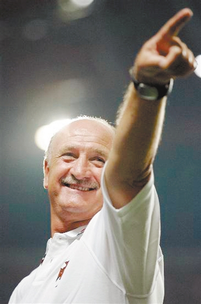 斯科拉里团队薪水超1亿 恒大或是斯帅生涯最后