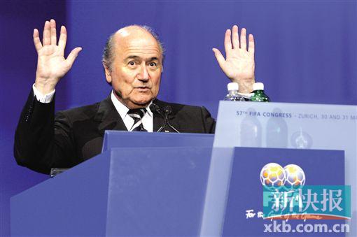 ■布拉特突然辞职,让FIFA更显得风雨飘摇。新华社发
