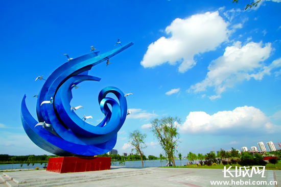 海之韵雕塑。滦南县委宣传部/供图