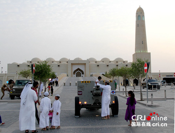 开斋炮受到当地人和旅游者的欢迎