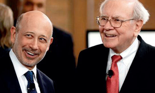 高盛集团的首席执行官劳埃德·布兰克费恩（左） 和巴菲特