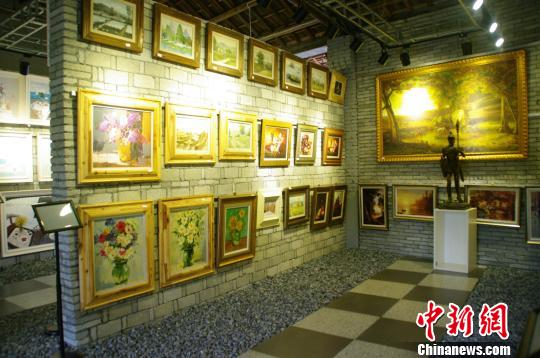 浙江衢州猪棚变身画廊 盼文化产业激发乡村旅