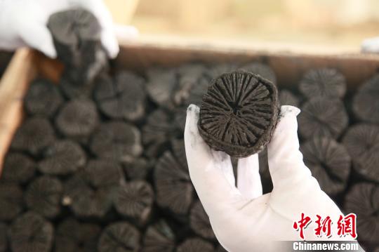 深圳成都两地海关联手摧毁特大木炭走私网|海