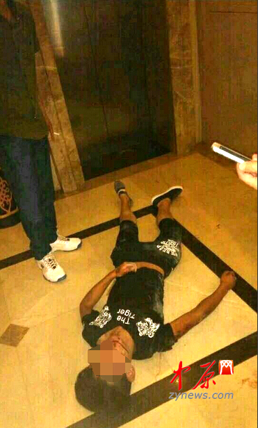 坠亡的16岁少年