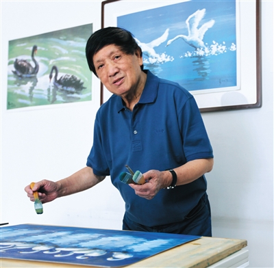 乘天鹅而去 挥别一片红|天鹅|小孩子