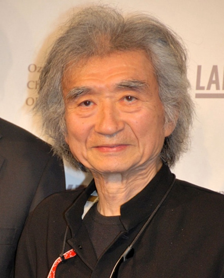 日本著名指挥家小泽征尔腰部骨折 暂停相关工