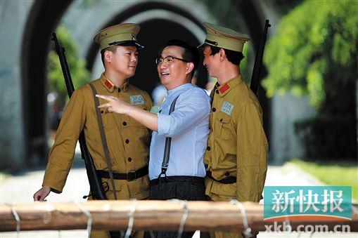 孙红雷再度“潜伏”,黄磊“军师”点子多|孙红雷|饰演_凤凰资讯