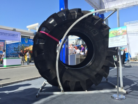 　　米其林800/65R32 TL 172A8/172B轮胎