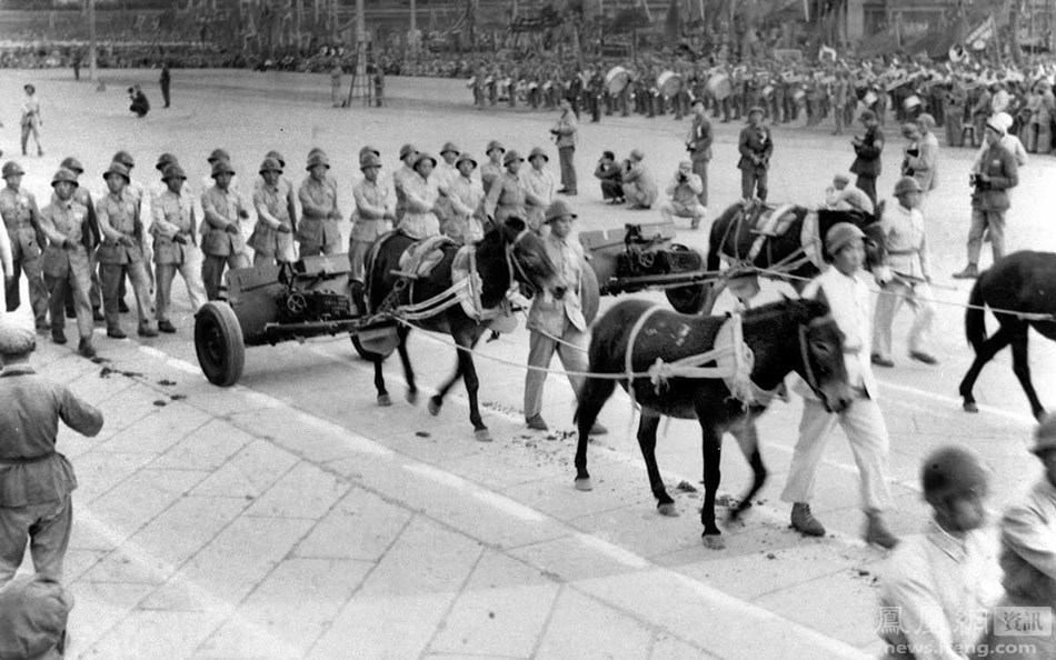 1949-2009年,14次阅兵的珍贵画面 - 陆泉润 - 心随影动 1949-2009年,14次阅兵的珍贵画面 - 人在上海 - 中国新闻画报