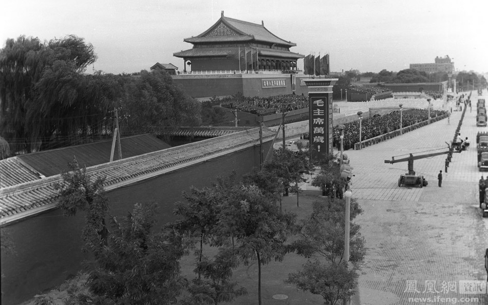 1949-2009年,14次阅兵的珍贵画面 - 陆泉润 - 心随影动 1949-2009年,14次阅兵的珍贵画面 - 人在上海 - 中国新闻画报
