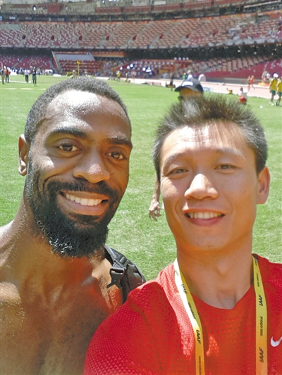 世锦赛上与盖伊的合影。