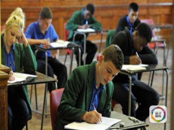 中英教育纪录片老师发声揭秘 称剪辑不客观|学