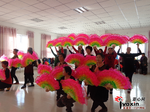 60年辉煌:和硕县小城社区变成大政府|干部|党