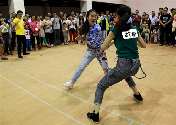 双方僵持三分钟，比赛结果马上揭晓。