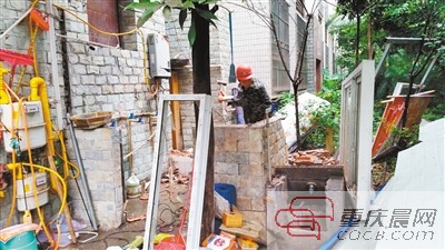 君临棠城 2300㎡违章建筑被强拆|小区|物管