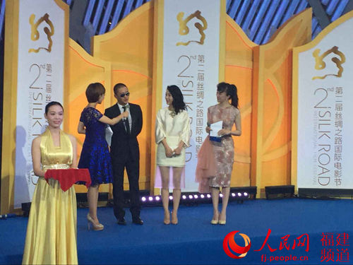 颜丹晨大赞福州鱼丸，吴京说下一次来丝路电影节将带来《战狼2》