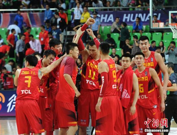 男篮亚锦赛:中国大胜印度46分 半决赛对阵伊朗