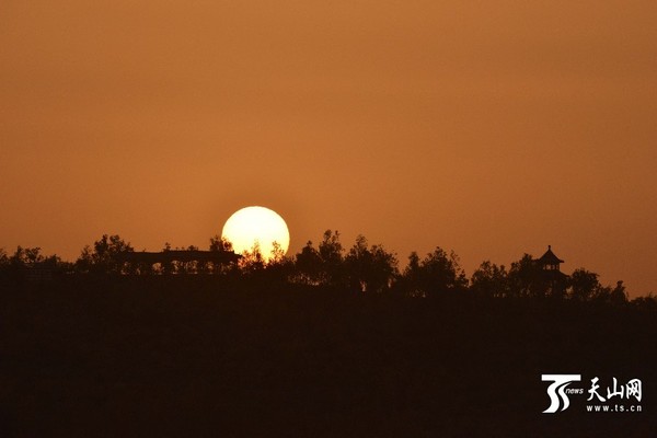 高清组图:库尔勒艳阳高照迎寒露|气温|节气