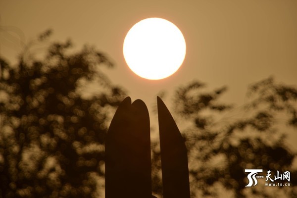 高清组图:库尔勒艳阳高照迎寒露|气温|节气