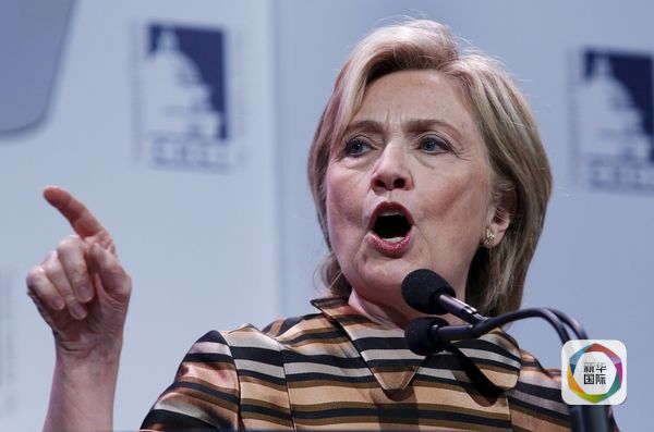　　2015年10月8日，希拉里在华盛顿一次会议上发言。（图片来源：新华／路透）