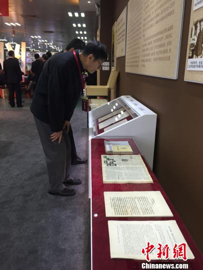 2019年诺贝尔经济学奖_3月24日,诺贝尔经济学奖得主、哥伦比亚大学教授约瑟夫·斯蒂格利...(2)