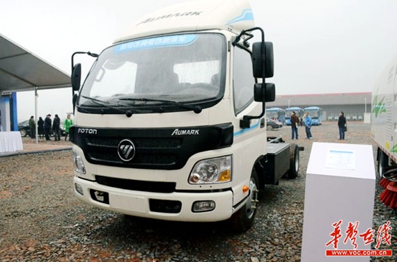 福田汽车纯电动卡车欧马可首次亮相长沙。