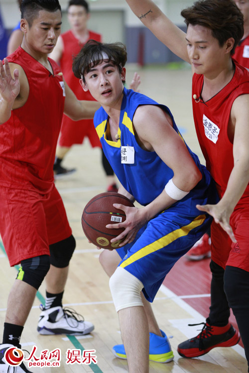 《中韩梦之队》张哲瀚球技惊人获MVP|篮球赛