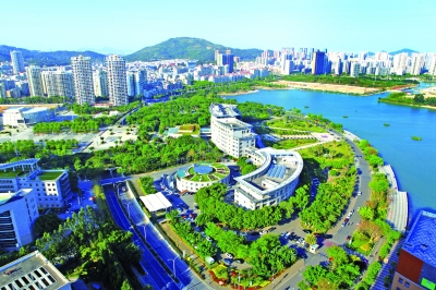 海沧城区绿意盎然。