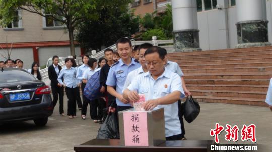 广西法官千里化解中越跨国 抚养权纠纷 |男孩|父