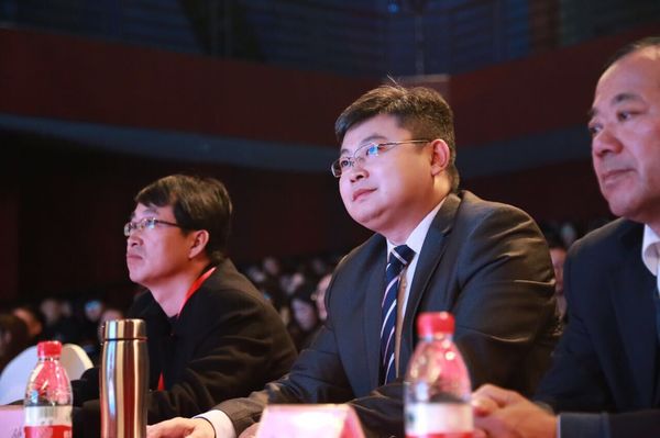 中国电商峰会开幕 揭开国商金融电商神秘面纱