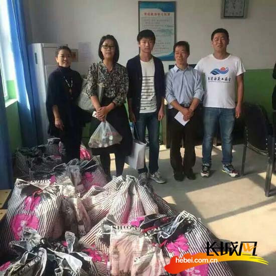 天津新滨海义工协会捐赠盐山县望树镇前店小学