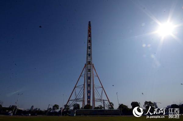 阳光和蓝天，南昌阴沉了快两个月，终于迎来晴好天气。