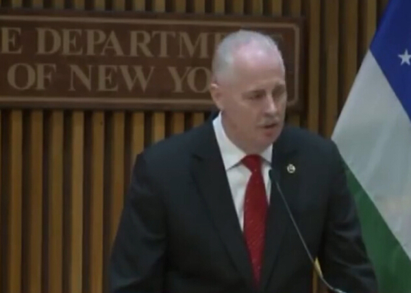 当地警方发言人讲述事发过程