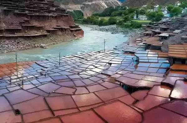 　　11月，去林芝对话南迦巴瓦峰