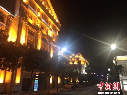 青田欧陆风情街　奚金燕　摄