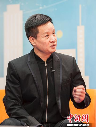 阎维文谈 触电 :电影艺术更自然 新片有望年中上