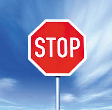 从STOP交通牌谈对规则的敬畏|交通法规|相撞