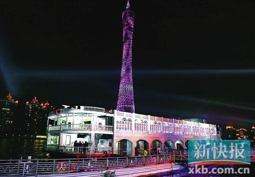 ■昨晚,珠江红船启航首演,传说中的《船说》终于一展真容。 新快报记者 毕志毅/摄