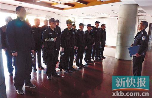 ■年初二黄埔的警察一早就“聚会”了。