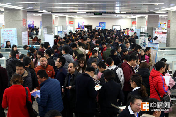 郑州昭元婚纱摄影_郑州月收入万元(3)