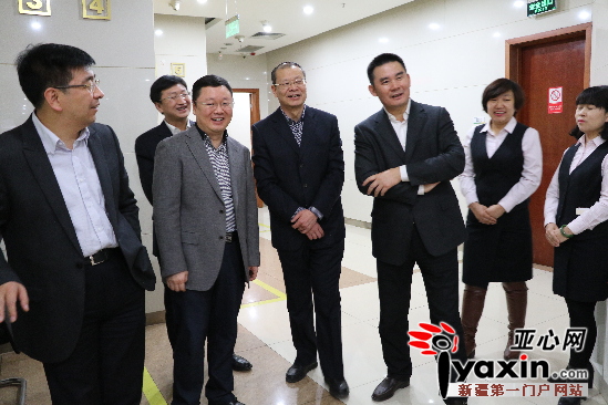 邮储银行张学文副行长在新疆区分行直属支行调研慰问孙玉摄影报道
