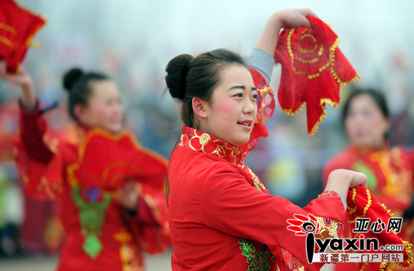 米东区的社火已有多年,已经成为各族群众喜闻乐见的民间文化活动。全媒体记者 马元 摄