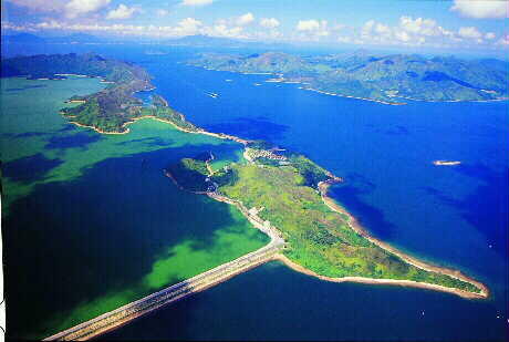 船湾淡水湖是香港市民喜爱郊游的热点。图自香港《星岛日报》网站