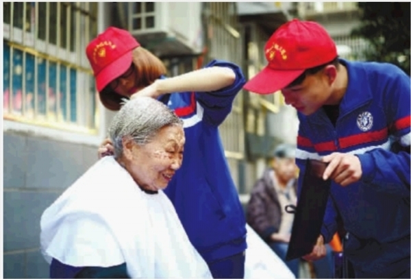 义务理发|志愿者|老人